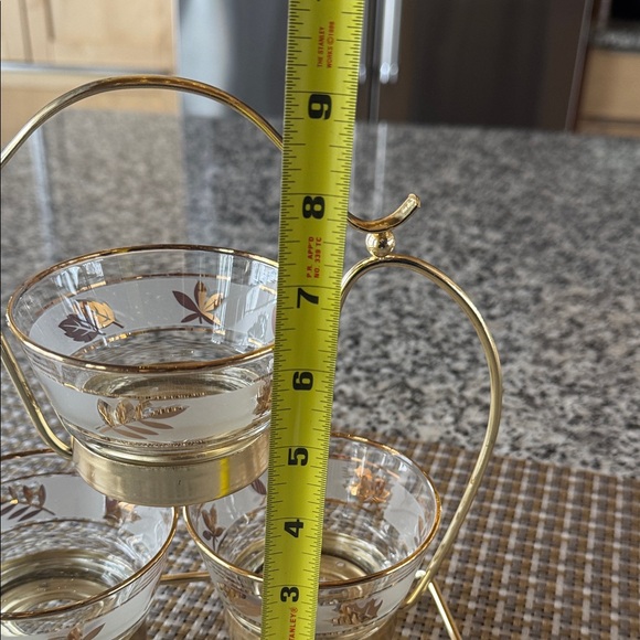 Libbey Frosted and Golden Leaf Pattern Serveware Set - Picture 13 of 14